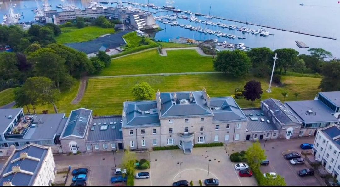 9 Admiralty House Stunning Luxury Apartment With Free Parking Plymouth Dış mekan fotoğraf